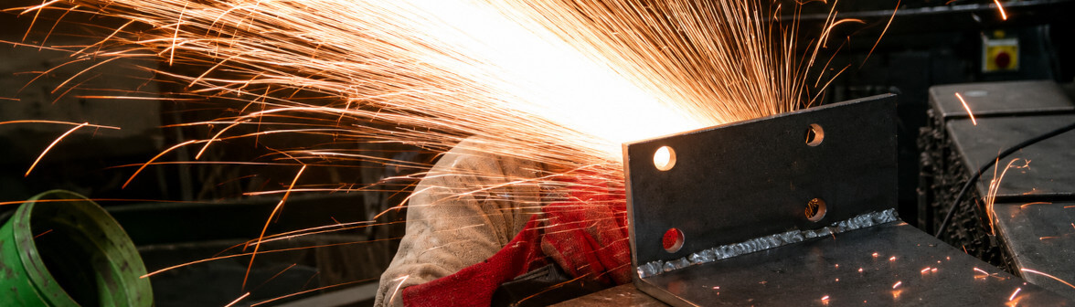 PMF workshop, grinding metalwork